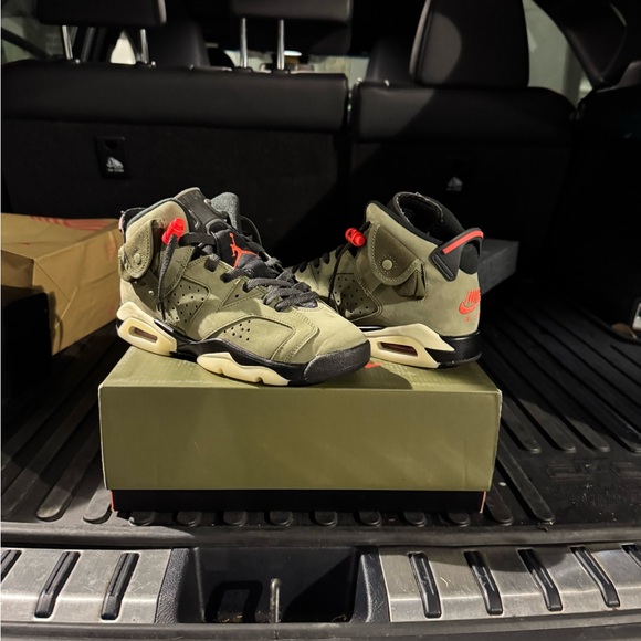Jordan 6 Travis Scott olive - Picture 1 of 6